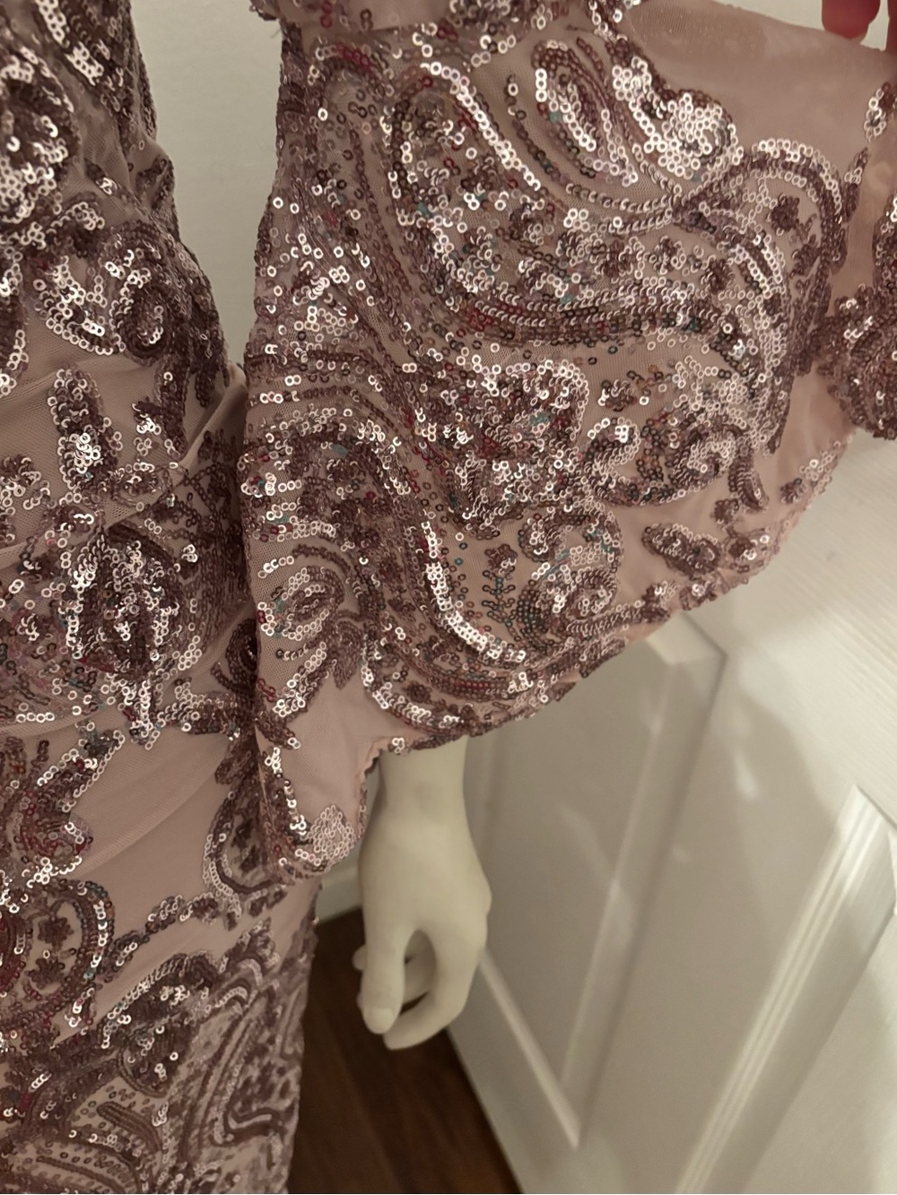 Betsy & Adam Rose Pink Sequin Off-Shoulder Dress 12 - Picture 5 of 7